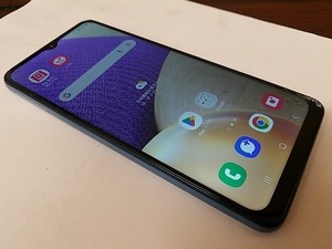 Galaxy A32 5G SCG08 au mineoAプラン povo2.0 UQ 楽天対応 SIMロック解除品 Android 13【※ガラス割れあり】