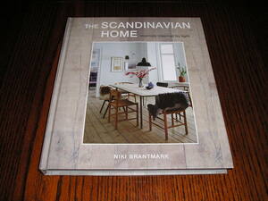 洋書・The Scandinavian Home Interiors Inspired by Light・北欧の洗練された住まいとインテリアデザインの本です