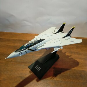 F-14A トムキャットVF-84 ジョリーロジャース　1/100 アシェット　ダイキャスト