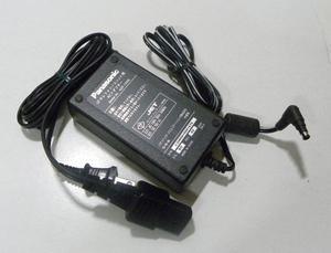 Panasonic　ADP-12WB　DC12V1A　　■1175