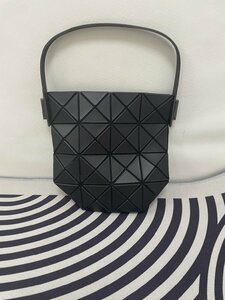 BAO BAO ISSEY MIYAKE バオバオ イッセイミヤケ ハンドバッグ ショルダーバッグ 中古 ■ ポリエステル ブラック