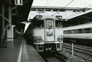 【昔の鉄道写真】002 特急しおかぜ(岡山駅)