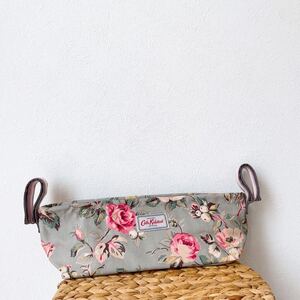 希少おしゃれCath Kidstonキャスキッドソン ベビーカーオーガナイザー バッグ アクセサリー花柄 フラワー グレー ピンク ボーダー ローズ