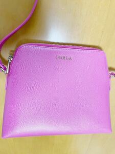 FURLA のショルダーバック