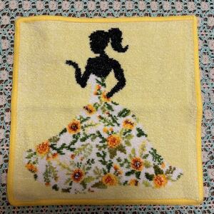 ◆新品　フェイラー　FEILER　タオルハンカチ　Miss Flower　お花　yellow　黄