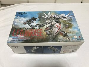 未組立 FSS L.E.D.MIRAGE with BOOMERANG UNIT SYSTEM 1/100 レッドミラージュ・ブーメランユニット プラモデル