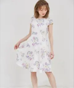 野崎 萌香 着用 tocco closet 花柄 フレア ワンピース F