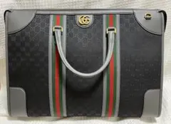 GUCCI グッチ　バッグ　大きい