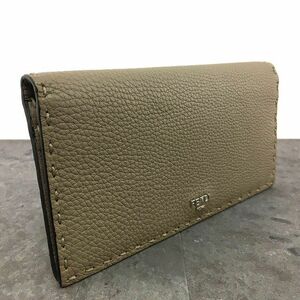 ☆送料無料☆ 未使用品 FENDI 長財布 7M0355 グレージュ セレリア レザー ロゴ 442