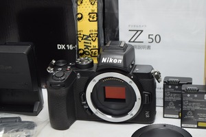 美品★Nikon ニコン Z50 ボディ★ショット数約7500回・元箱付・予備バッテリー付