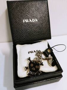 美品 PRADA プラダ スカルストラップ