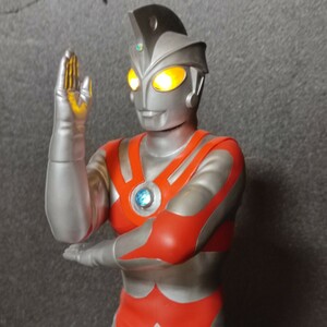 ウルトラマンA　フィギュア　電飾　リペイント　ウルトラマンエース