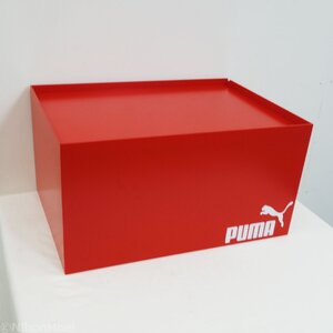 送料無料 ◆ PUMA アクリル台 ◆ 幅42奥行29高さ22cm ◆ プーマ 非売品 店舗ディスプレイ 赤