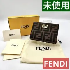 未使用 FENDI 2つ折り財布 小銭入れ付き ブラウン コンパクトウォレット