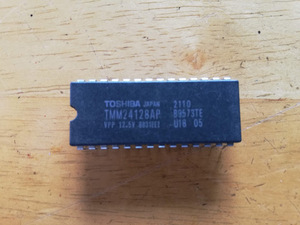 ★TMM24128AP　東芝　1個★中古