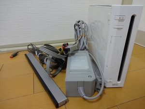 ■Nintendo 任天堂 Wii 本体 RVL-001 　AVケーブル RVL-009 　センサーバー RVL-014 　電源アダプター RVL-002