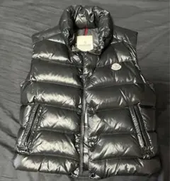 MONCLER ブラック ダウンジャケット