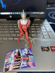 R5　HG ガシャポン ウルトラマン 　セブン