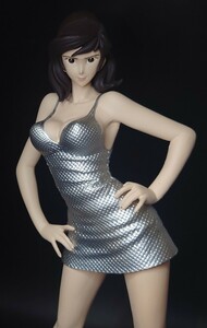 ルパン三世 DX組立式ドレスアップ 峰不二子 フィギュア メタリックカラードレス シルバーVer. 塗装済み完成品 正規品 同梱歓迎