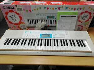 CASIO　カシオ　光ナビゲーションキーボード　電子キーボード　LK-128　箱　マイク　取扱説明書付　35-123