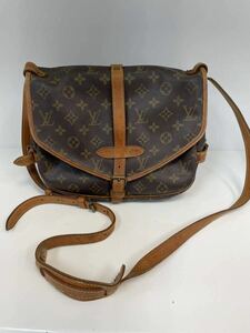 LOUIS VUITTON ルイヴィトン モノグラム ショルダーバッグ ソミュール30 M42256 AR8903 中古品