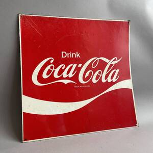 MS2053 当時物 Coca-Cola コカ・コーラ 鉄製看板 サイズ:43.8x43.8cm (検)企業物 販促 宣伝 ホーロー ブリキ 昭和レトロ 飾り ディスプレイ