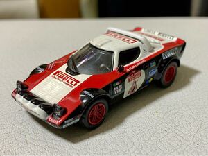 【絶版】京商 1/64 ランチア ストラトス HF #4 ピレリタイヤカラー Lancia Stratos HF フィアット・ランチアミニカーコレクション ルース