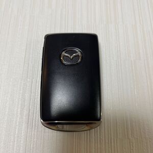 美品　未使用に近い　マツダ　純正スマートキー 3ボタン MAZDA3 CX-30 CX-60 CX-3 CX-5 CX-8 007-AH0042 SKE13D-03