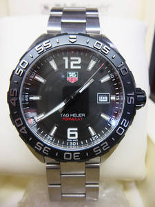 S1023 中古 美品 TAG Heuer タグホイヤー フォーミュラ1 WAZ1110 メンズ 腕時計 200m防水 ケース/外箱/ギャランティーカード等付