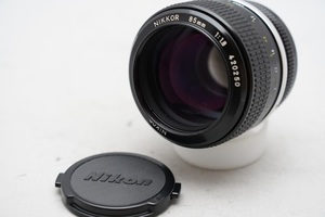 ☆大人気の単焦点レンズ☆ ニコン ニューニッコール 85㎜ F=1:1.8　NIKON NEW NIKKOR 85 1.8 Fマウント おススメの1品 お見逃しなく