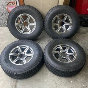 美品！超バリ山！2022年製！265/70R16 ブリヂストン DM-V3 16×7J+25 PCD139.7/6H 4本　検: スタッドレスタイヤ ハイラックスサーフ