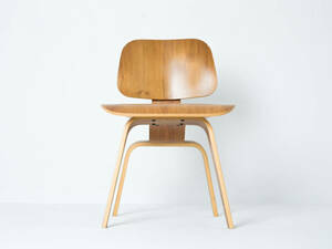 Herman Miller / ハーマンミラー　イームズ プライウッド ダイニングチェア （ウォールナット）02