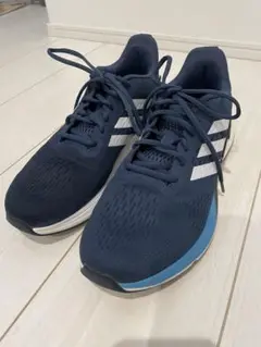 adidasスニーカー　27.5cm 2月15日まで