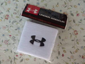 ☆彡 新品・未使用　UNDER ARMOUR　リストバンド　AAL4461　カラーWhite