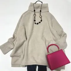 美品　23区　ウールカシミヤブレンド　タートネックスリットニット　38 ベージュ