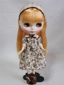 ハンドメイド*ブライス/リカちゃんサイズお洋服セット人形/アウトフィット/衣装/ドール服/花柄ワンピース/靴ブーツ/ヘアバンド/小物/ドレス