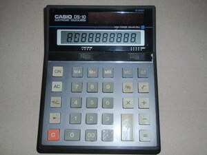 Cal-Casio-3-2　Casio製大型電卓　電池不要ソーラー電源　DS-10