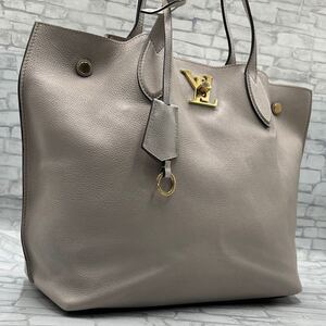 【美品】LOUIS VUITTON ルイヴィトン メンズ トートバッグ ビジネスバッグ 肩掛け ロックミー ゴー レザー 本革 A4◎ 大容量 グレージュ 