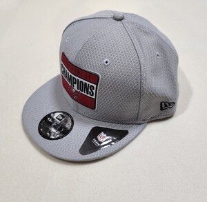 新品　ニューエラ　タンパベイ・バッカニアーズ　9FIFTY　 キャップ 帽子　9FIFTY　Champion グレー