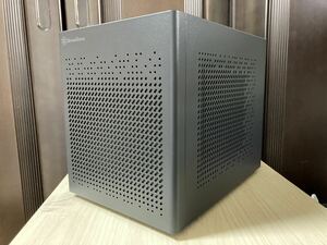 SilverStone SST-SG16B Mini-ITXケース ★ 中古