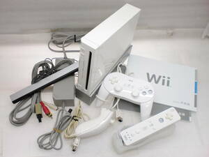 2205243　Wii本体　内蔵ソフト付　クラシックコントローラー付き　現状品