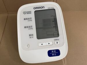 OMRON 上腕式 デジタル自動血圧計 HEM-7210■本体のみ