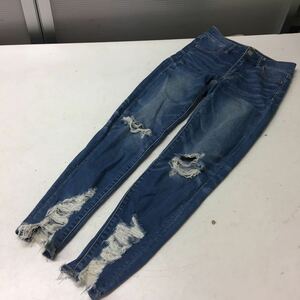 送料無料★AMERICAN EAGLE OUTFITTERS アメリカンイーグル★ダメージデニムパンツ　ダメージスキニーパンツ★EU30 CN155/60A #50201sj67