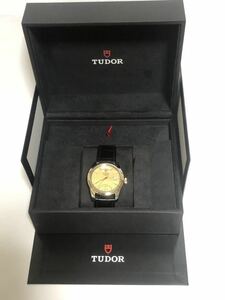 未使用 時計専門店 並行品TUDOR GLAMOUR DATE + DAY 品番M56003-0004 文字盤シャンパン・ジャガード