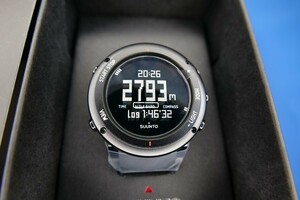 新品未使用 SUUNTO CORE ALU DEEP BLACK SS018734000 絶版