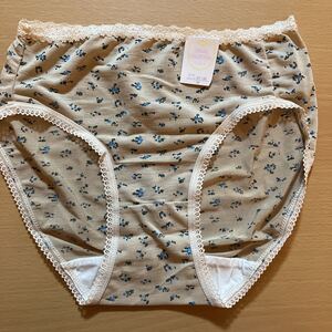 新品、未使用。青いお花プリントが可愛いショーツ。Mサイズパンティ。