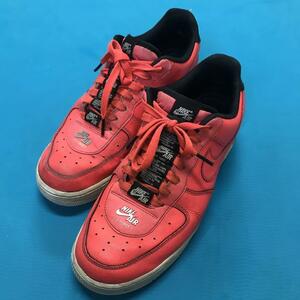 NIKE AIR FORCE 1 07 LV8 CJ1379-600 中古