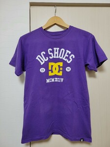 値下げ DC SHOES DCシューズ Tシャツ 半袖 紫 レディース Ｓ スノーボード スケートボード サーフィン ロゴ NO,493