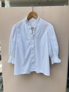 ヨーロッパ古着　パフスリーブコットンブラウス　コットンフリル レースブラウス 半袖　白　ブラウス　race frill blouse shirt LV790