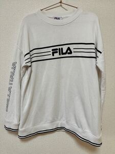 【FILA】ロゴ裏毛トレーナー Mサイズ